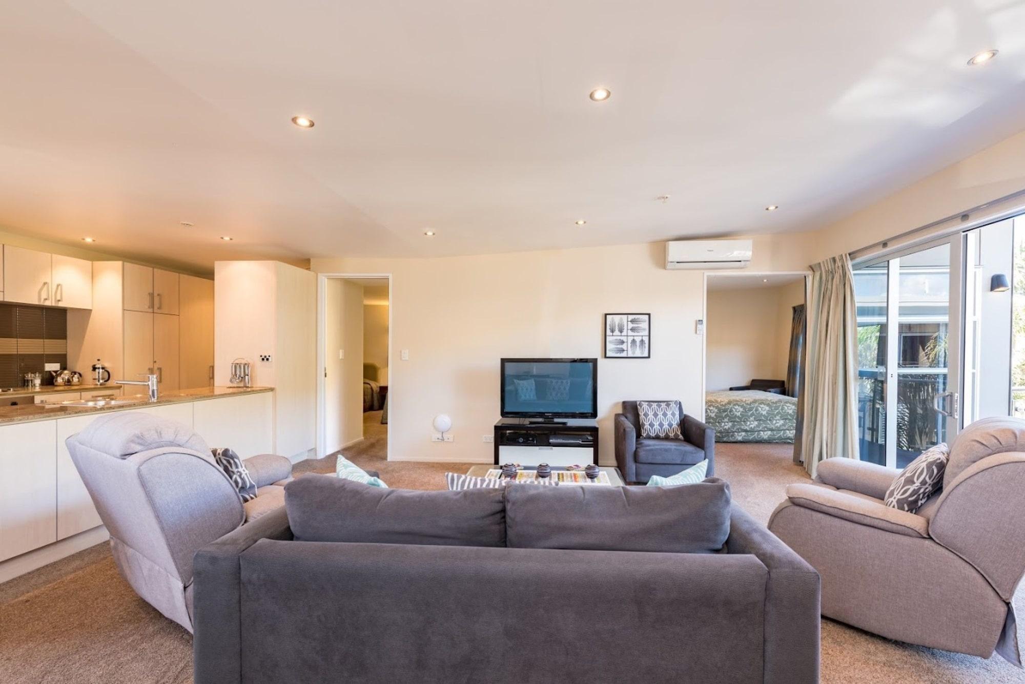 Edgewater Palms Apartments Paihia Ngoại thất bức ảnh